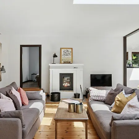 Сasa de vacaciones Architect Designed With Two Wings By Hegn *