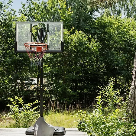 Architect Designed With Two Wings By Hegn Tisvildeleje